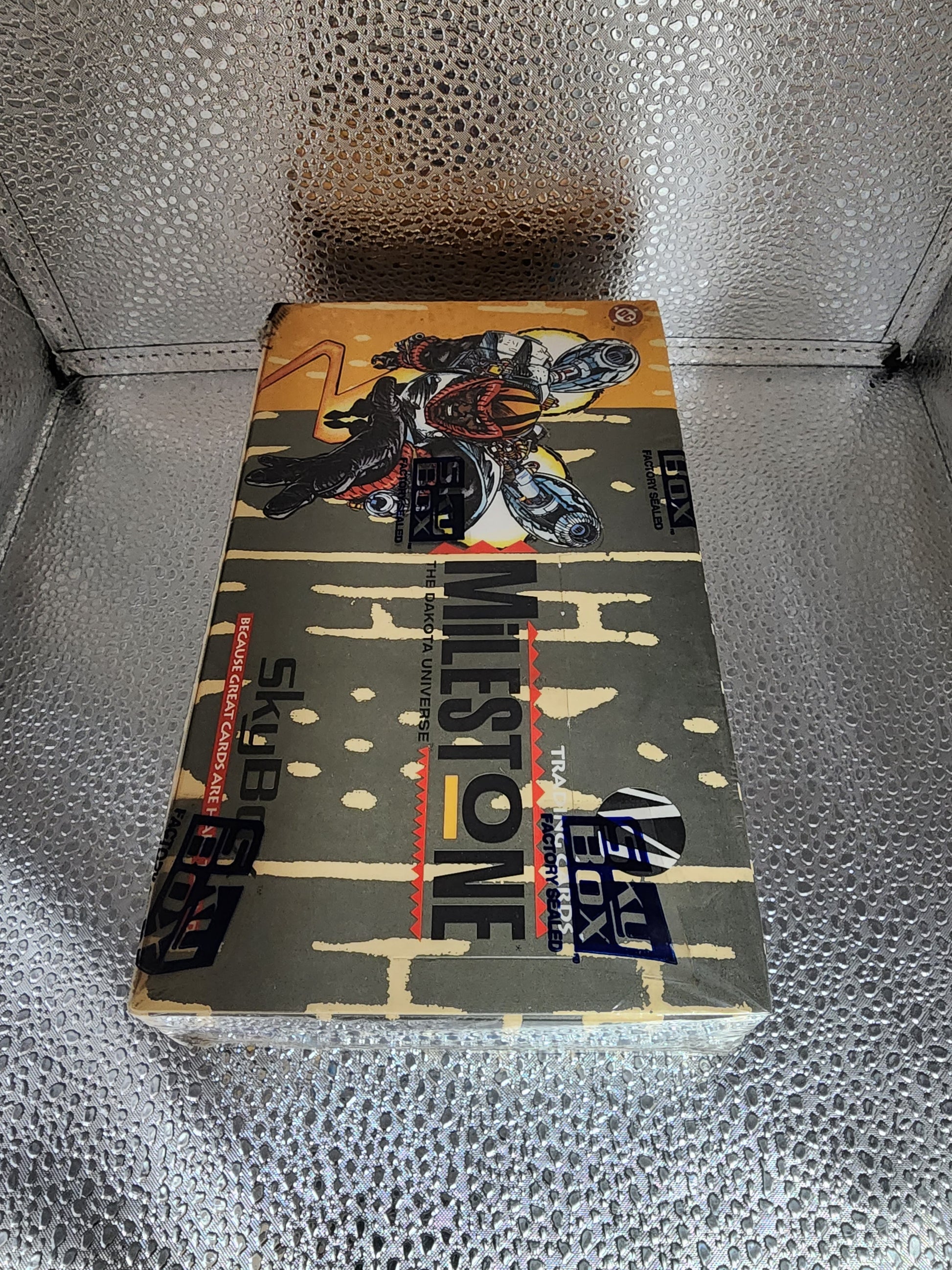 1993 Skybox DC COMICS Bloodlines Trading Cards Factory Sealed Box 36 Packs MINT