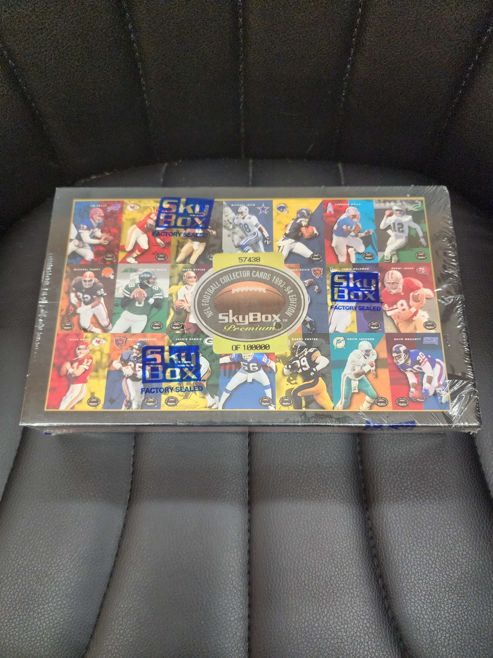 1993-94 Skybox Premium NFL Football Factory Sealed Box 36 Packs MINT