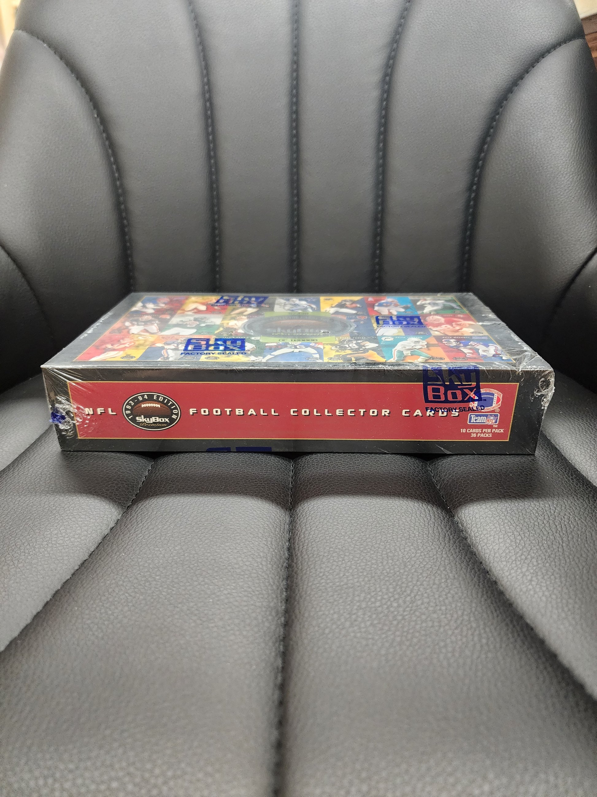 1993-94 Skybox Premium NFL Football Factory Sealed Box 36 Packs MINT