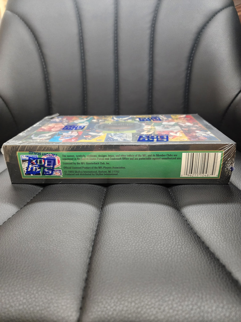 1993-94 Skybox Premium NFL Football Factory Sealed Box 36 Packs MINT