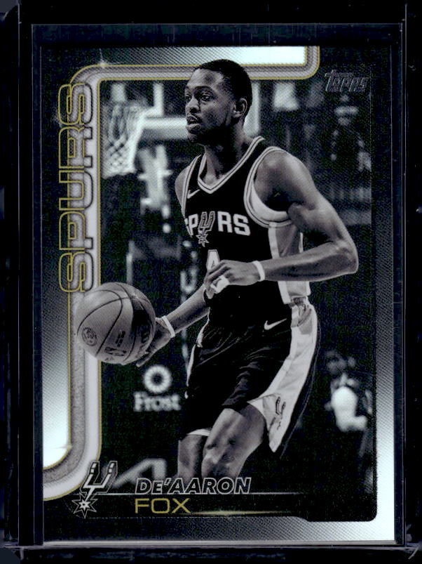 2025-26 Topps #196 De'Aaron Fox Blackout
