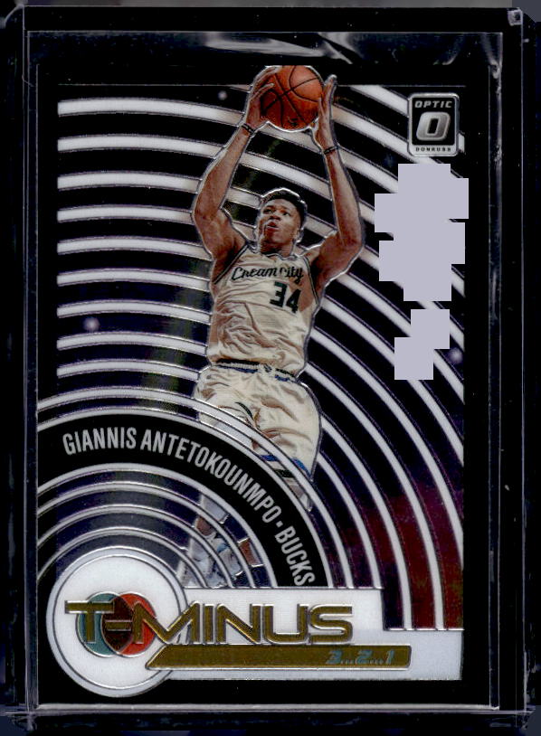 2020-21 Donruss Optic #15 Giannis Antetokounmpo T-Minus 3...2...1