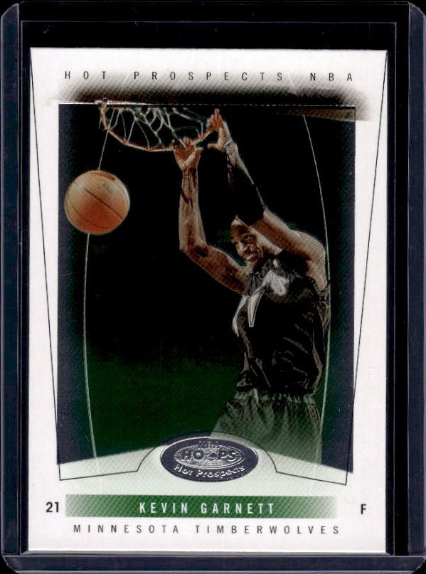 2004-05 Hoops Hot Prospects #38 Kevin Garnett